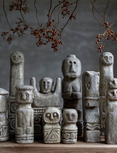 ML 980010 - ML 980011 - ML 980024 - ML 980037 Ethnic statues