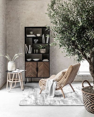 ML 520021 Buenavista black + ML 252831 Lounge chair Cinque Terre + CC 206100 Bookcase_Sfeer