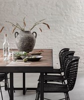 CC 206816 Dining table + ML 246717 Side chair Bahamas Loom_Sfeer 4