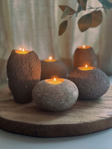 Candle holders Riverstone + Plate Display_SF 1