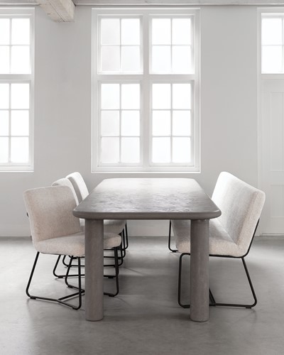 SC 180742 Dining table Clio - ML 750093 Bench Zola - ML 750053 Side chair Zola_Sfeer 1A