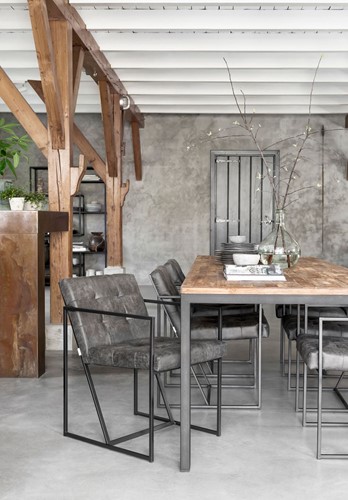 TI 346539 Dining table Tracks_Sfeer 2