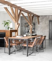 TI 346539 Dining table Tracks_Sfeer 3