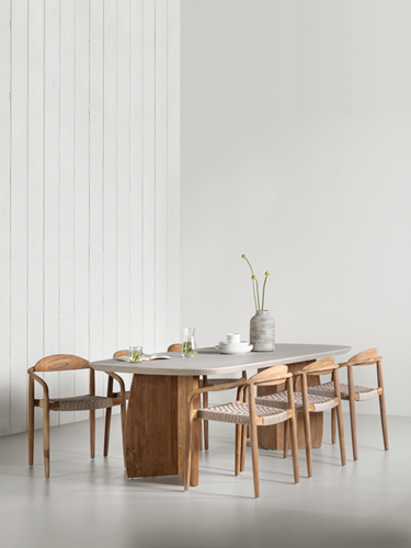 NO 912046 Nova dining table ML 260802 Santiago dining chair_sf4a